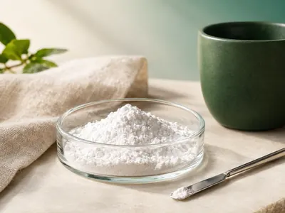 D-aspartic acid powder in a small glass dish